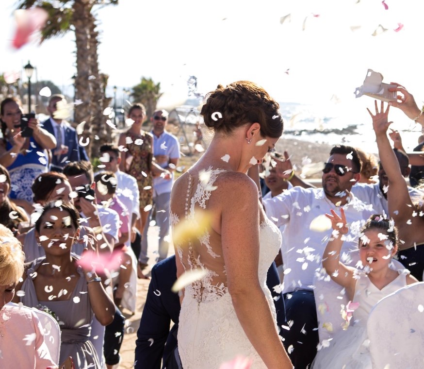 Book your wedding day in Stella island Luxury Resort & Spa 